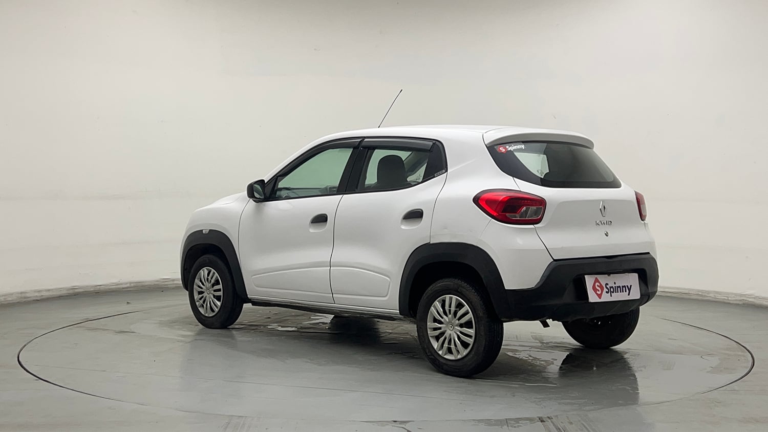 Used 2016 Renault Kwid RXT Petrol Manual exterior LEFT REAR CORNER VIEW
