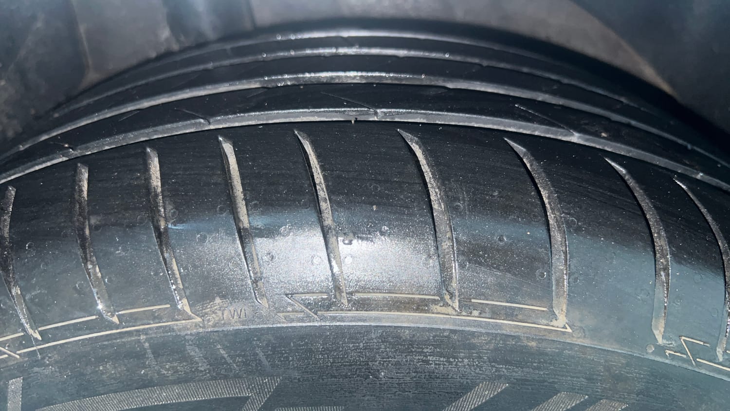 Used 2019 Hyundai Elantra 2.0 SX (O) AT Petrol Automatic tyres RIGHT REAR TYRE TREAD VIEW