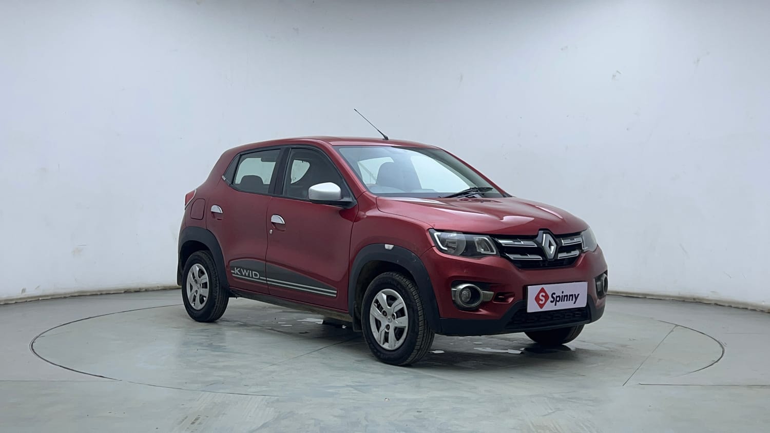 Used 2018 Renault Kwid RXT (O) 1.0 SCE Edition Petrol Manual exterior RIGHT FRONT CORNER VIEW