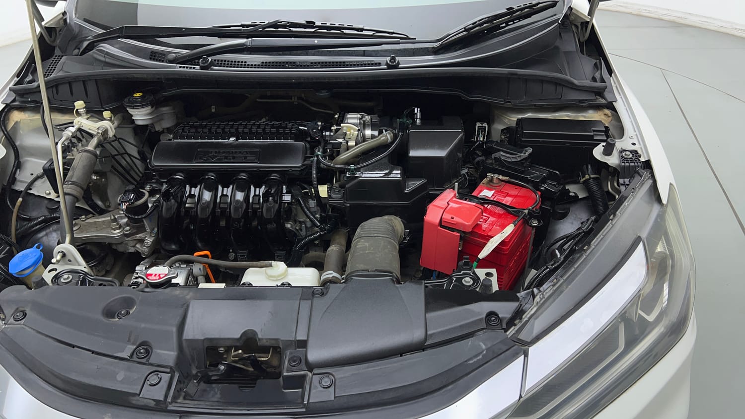 Used 2022 Honda City 4th Generation V Petrol Petrol Manual engine ENGINE LEFT SIDE VIEW