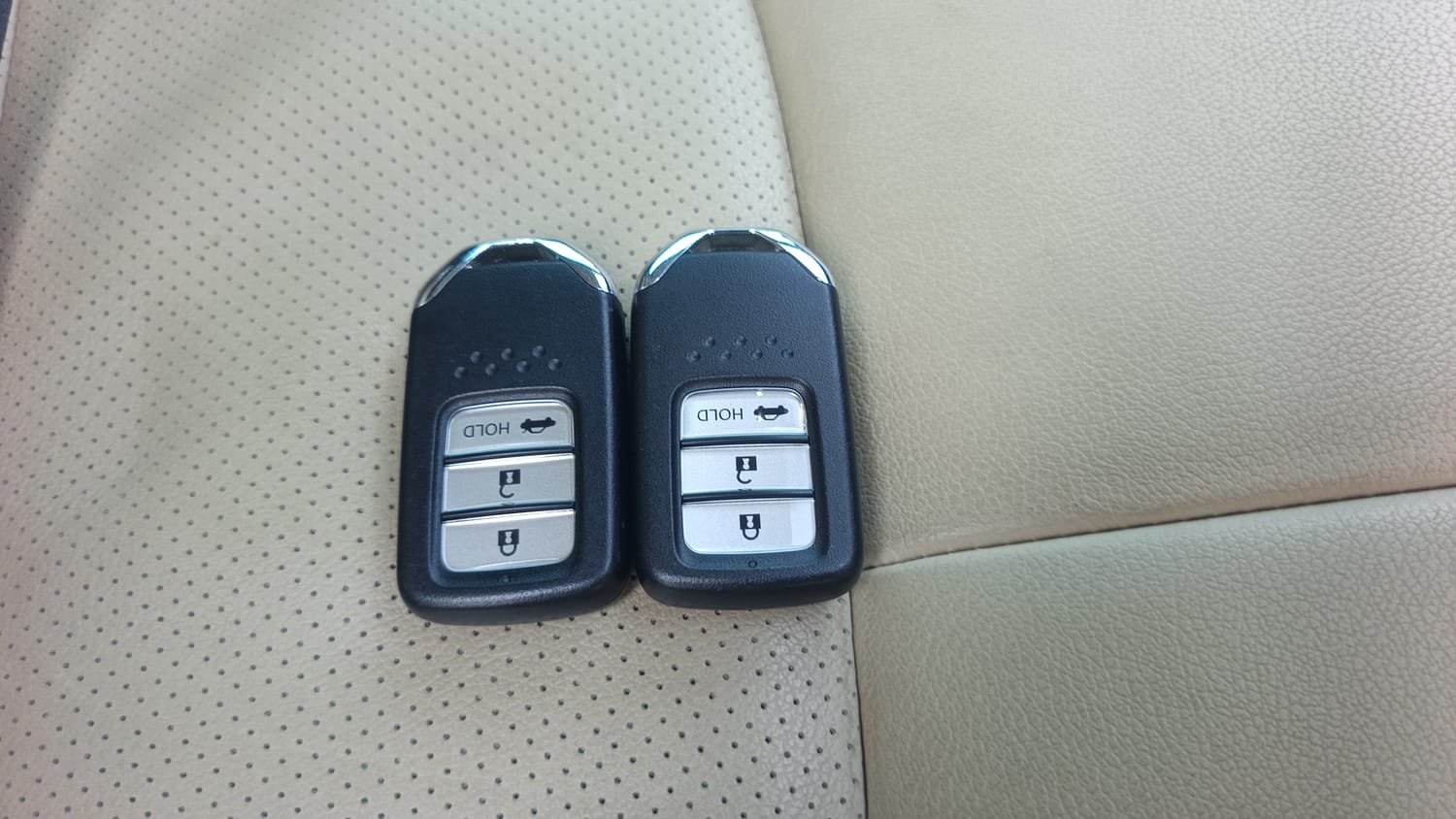 Used 2023 Honda City ZX Petrol Petrol Manual extra CAR KEY VIEW