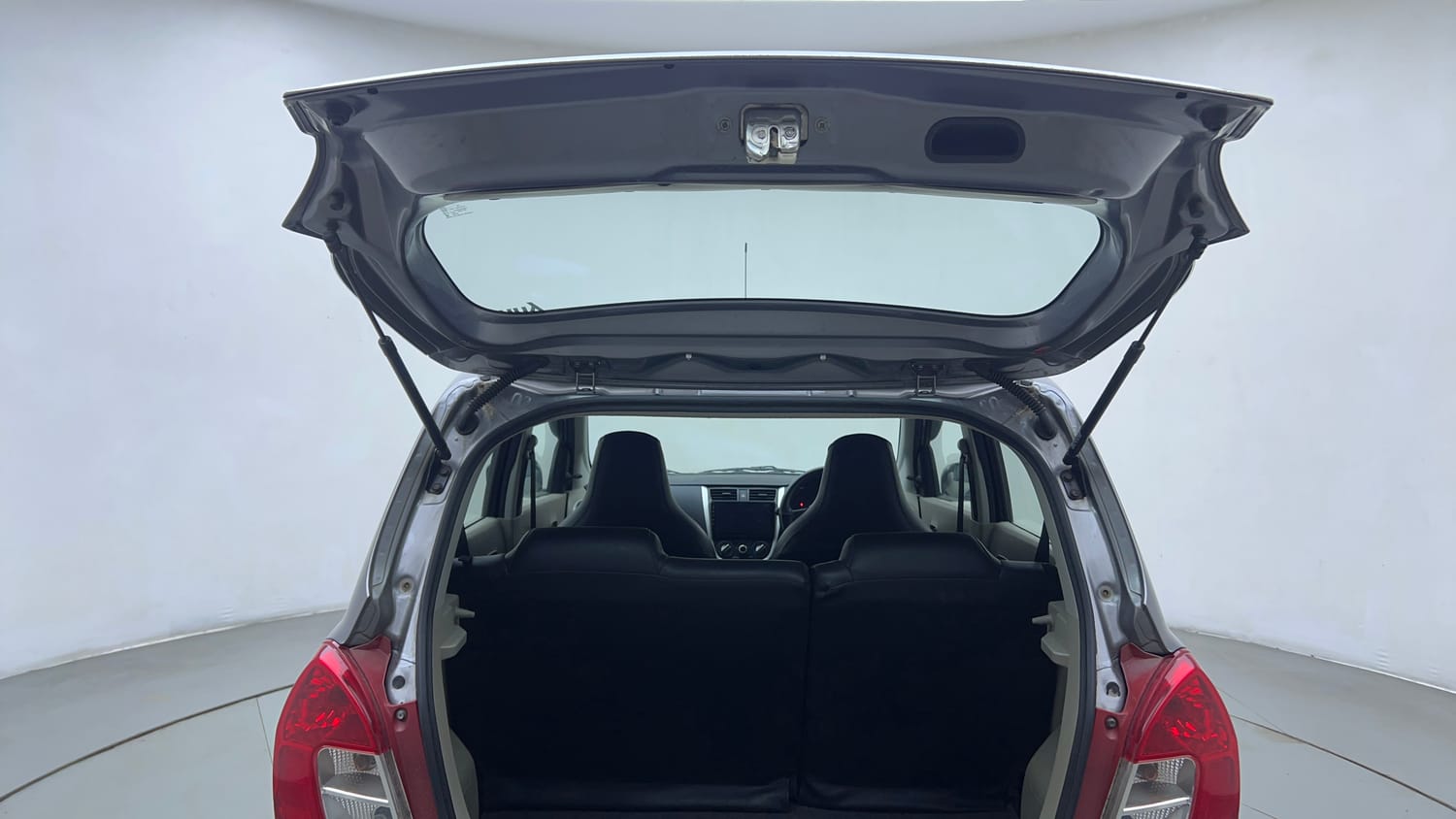 Used 2016 Maruti Suzuki Celerio VXi Petrol Manual interior DICKY DOOR OPEN VIEW