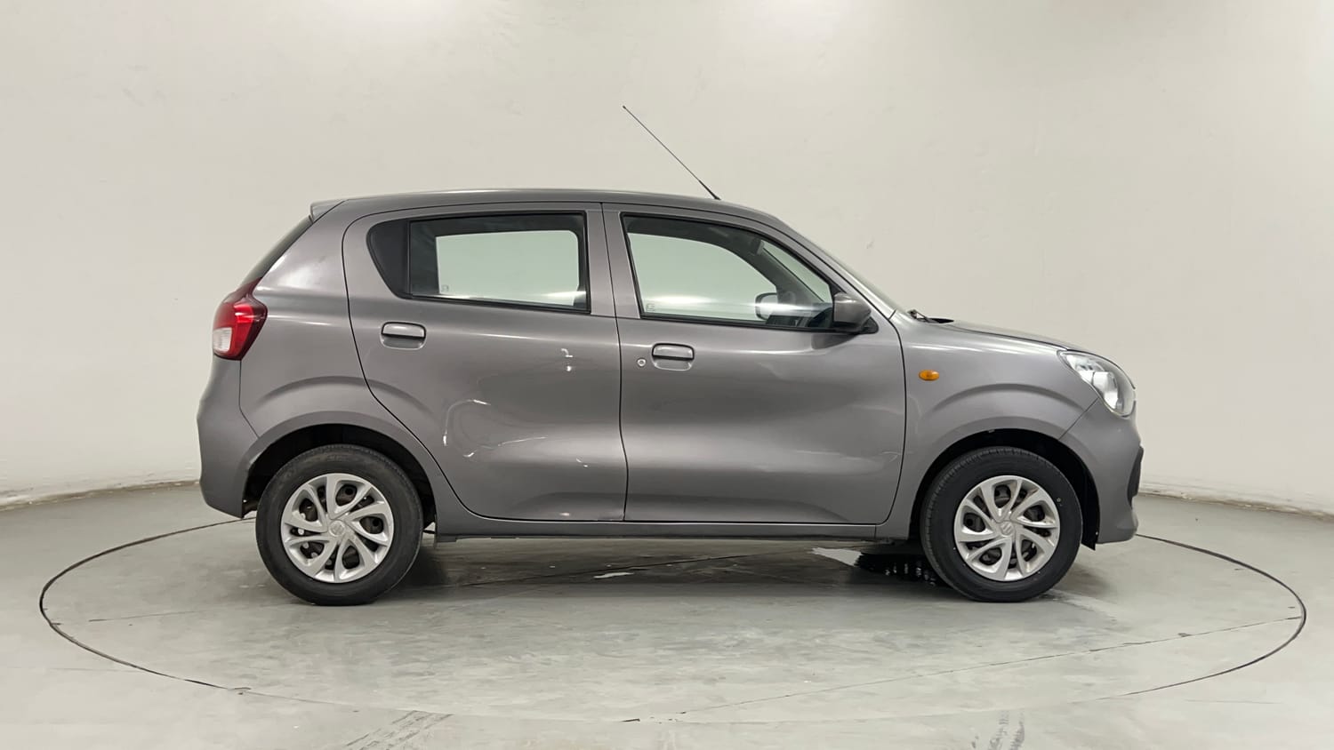 Used 2023 Maruti Suzuki Celerio VXi Petrol Manual exterior RIGHT SIDE VIEW