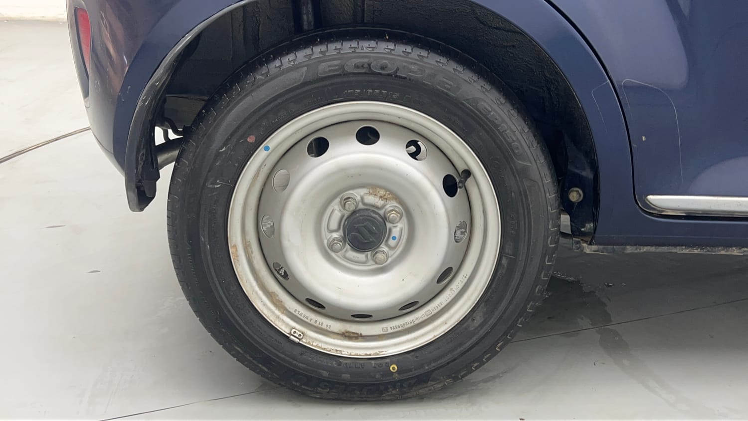 Used 2024 Maruti Suzuki Ignis Sigma 1.2 MT Petrol Manual tyres RIGHT REAR TYRE RIM VIEW