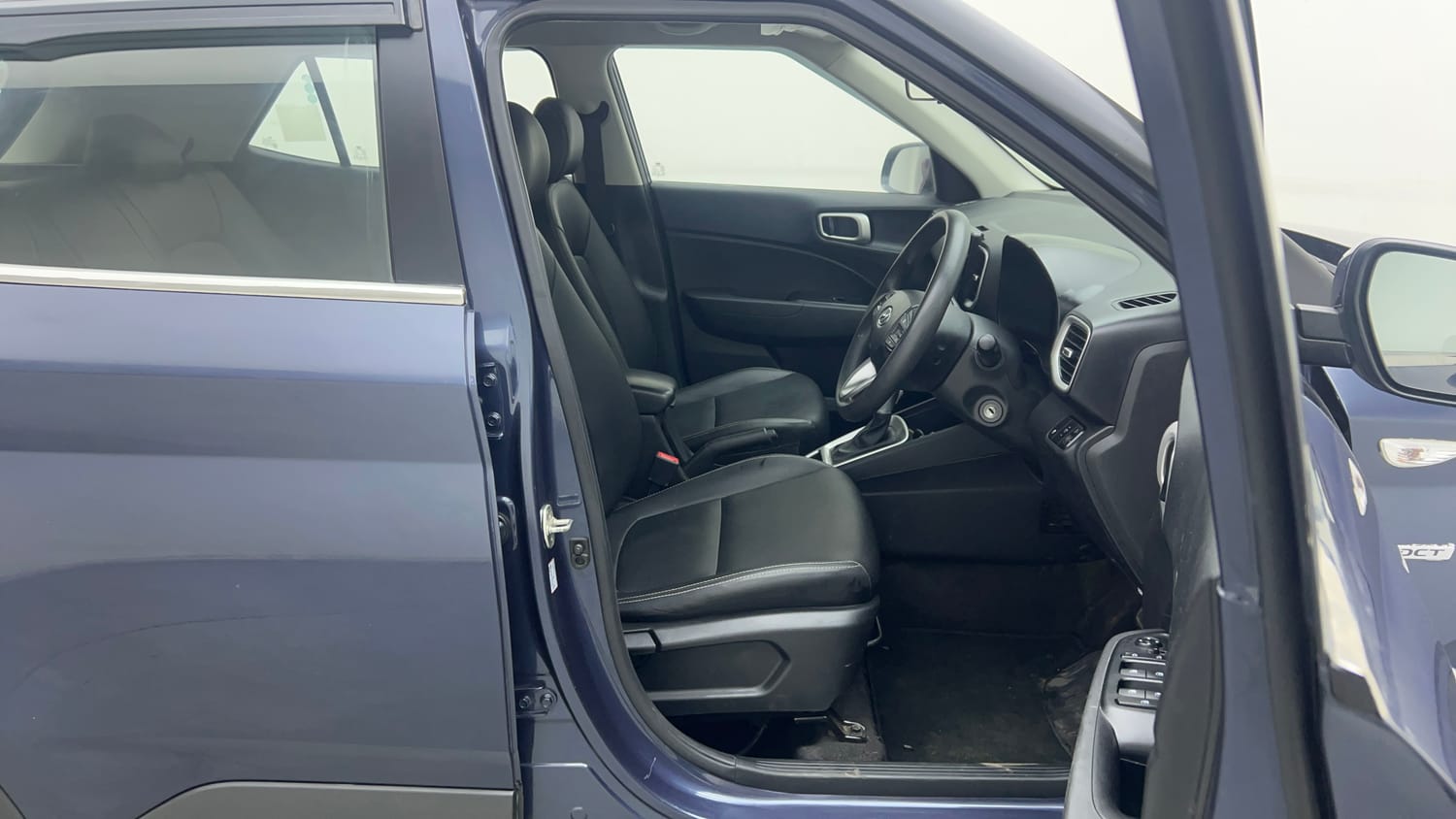 Used 2020 Hyundai Venue S 1.0 Turbo DCT Petrol Automatic interior RIGHT SIDE FRONT DOOR CABIN VIEW