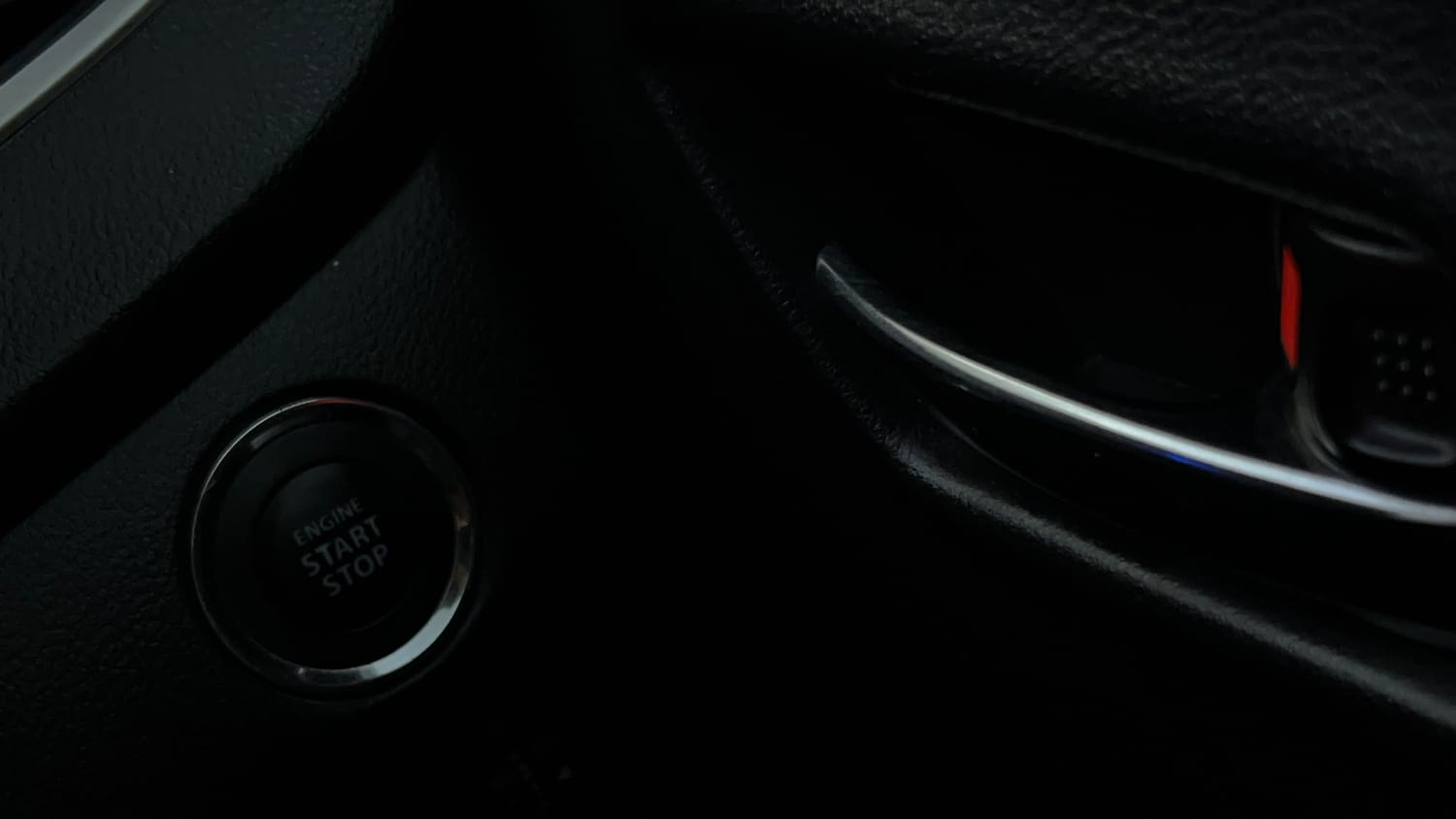 Used 2017 Maruti Suzuki Baleno Zeta 1.2 AT Petrol Automatic top_features Keyless start