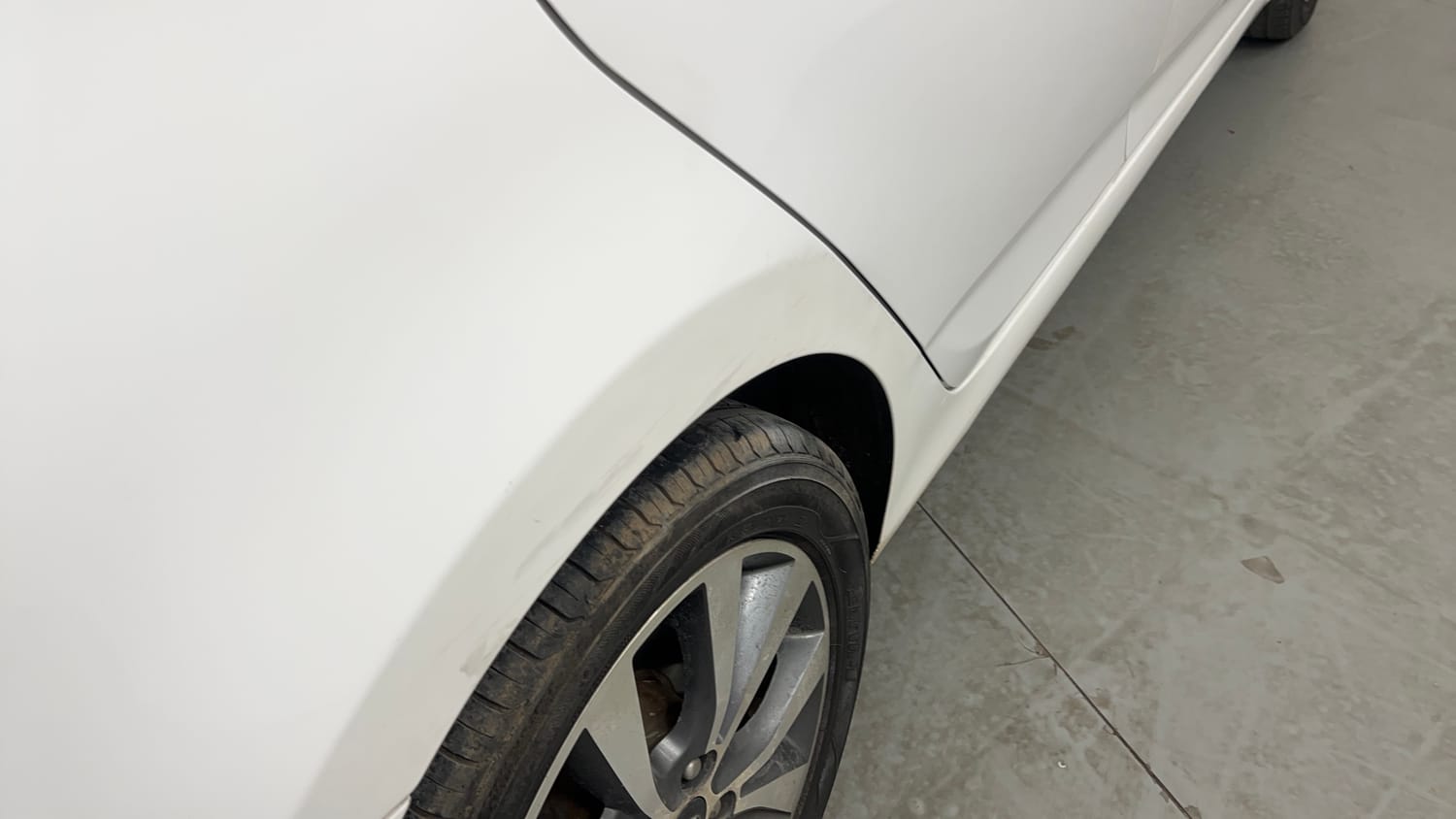 Used 2013 Hyundai Verna Fluidic 1.6 VTVT SX Petrol Manual dents MINOR SCRATCH