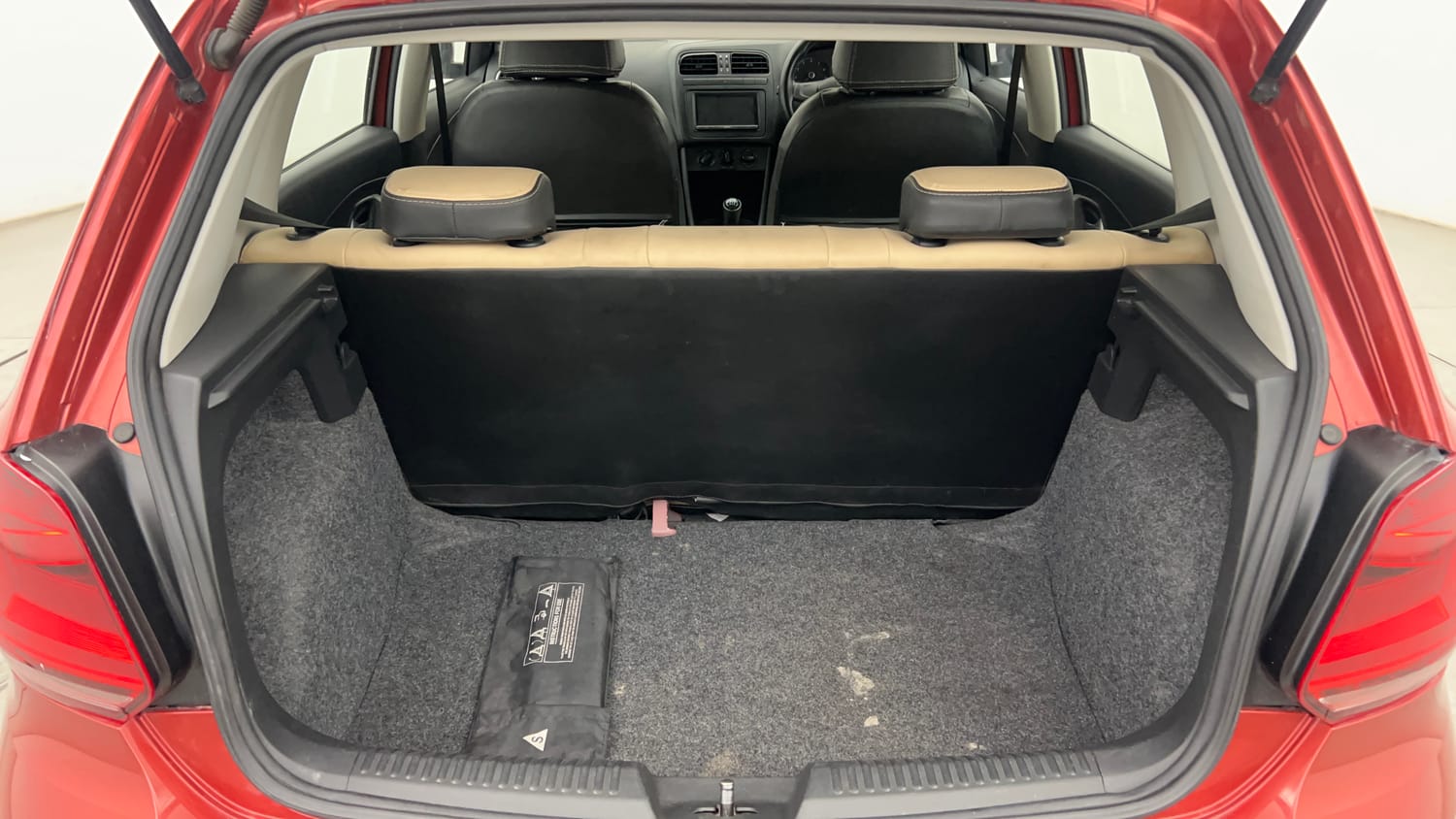 Used 2020 Volkswagen Polo Trendline 1.0L MPI Petrol Manual interior DICKY INSIDE VIEW