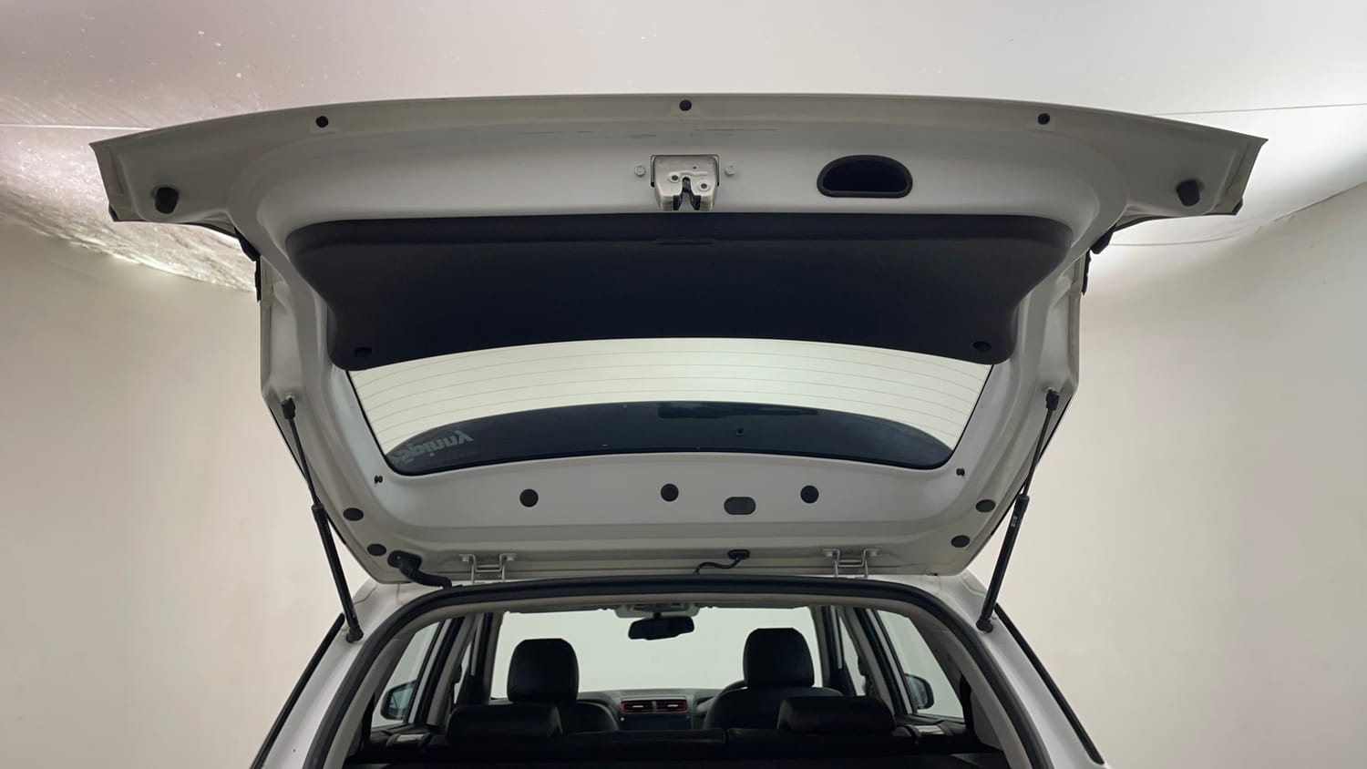 Used 2022 Hyundai Creta SX (O) 1.4 Turbo 7 DCT Petrol Automatic interior DICKY DOOR OPEN VIEW