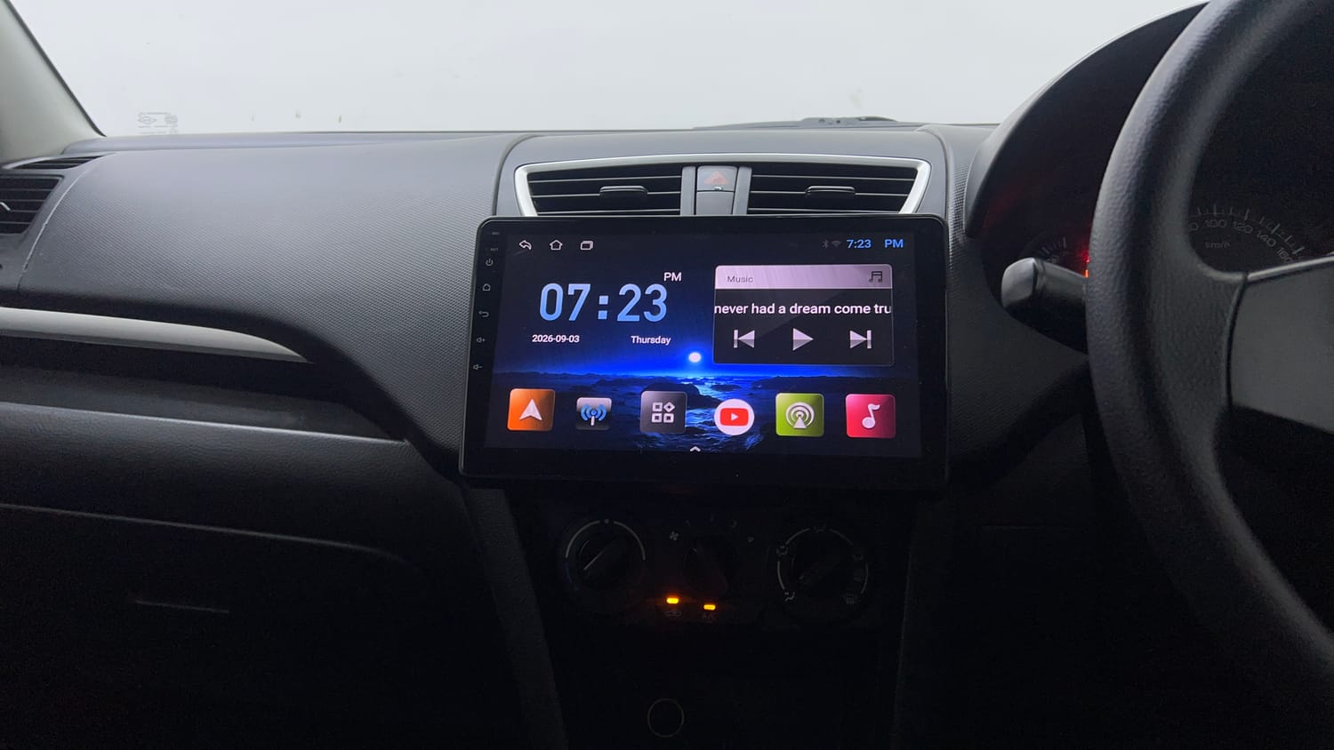 Used 2015 Maruti Suzuki Swift Lxi (O) Petrol Manual interior MUSIC SYSTEM & AC CONTROL VIEW