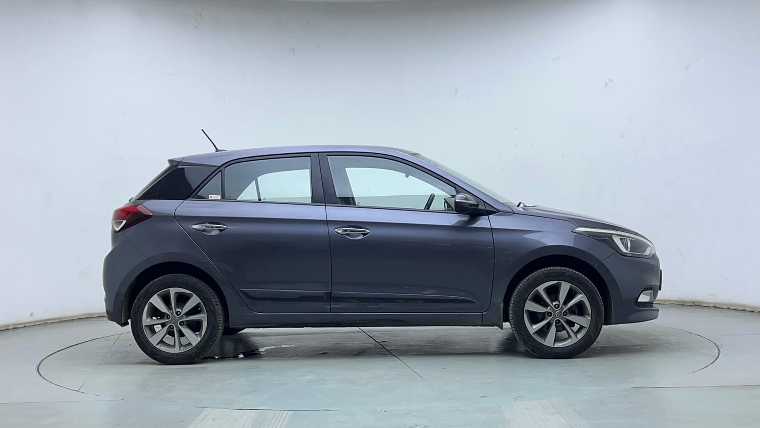 Used 2016 Hyundai Elite i20 Asta 1.2 Petrol Manual exterior RIGHT SIDE VIEW