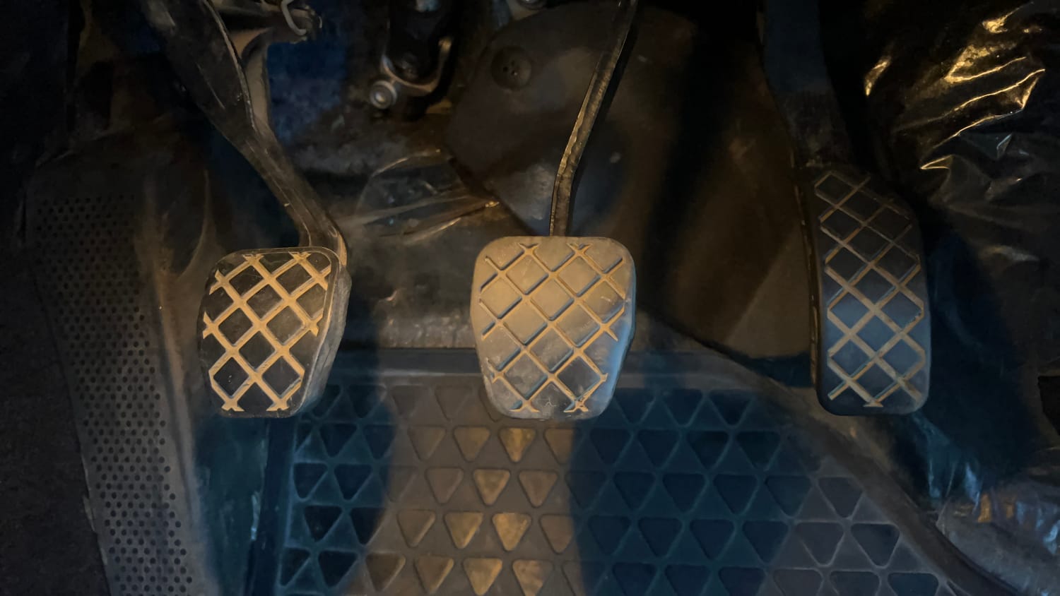 Used 2017 Volkswagen Polo Comfortline 1.2L (P) Petrol Manual interior PEDALS VIEW