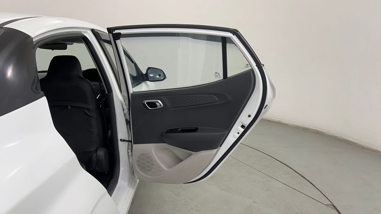 Used 2022 Hyundai Aura SX 1.2 Petrol Petrol Manual interior RIGHT REAR DOOR OPEN VIEW