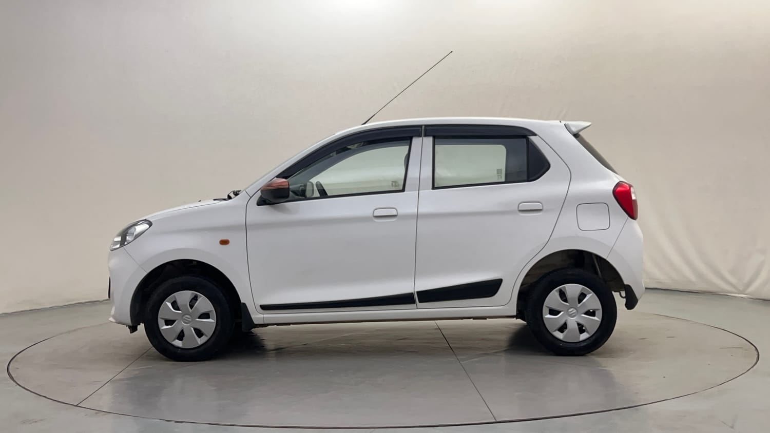 Used 2024 Maruti Suzuki Alto K10 VXi Plus AGS Petrol Automatic exterior LEFT SIDE VIEW