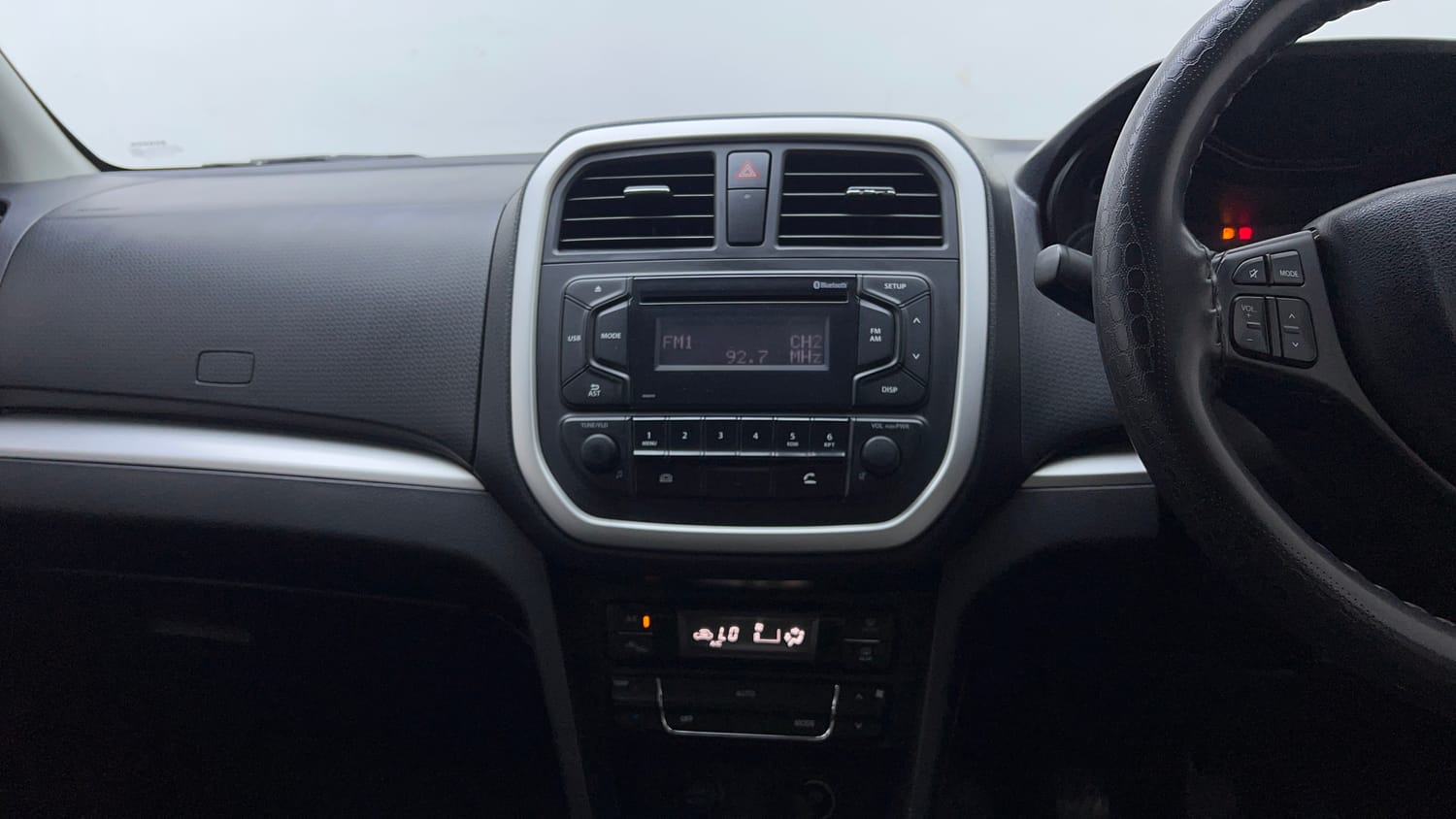 Used 2021 maruti-suzuki Vitara Brezza VXi Petrol Manual interior MUSIC SYSTEM & AC CONTROL VIEW