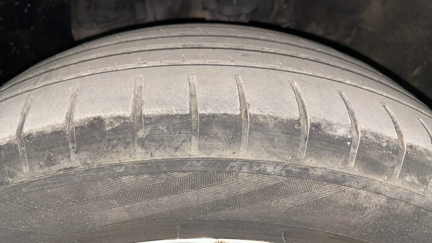 Used 2017 Hyundai Elite i20 Asta 1.2 (O) Petrol Manual tyres LEFT FRONT TYRE TREAD VIEW