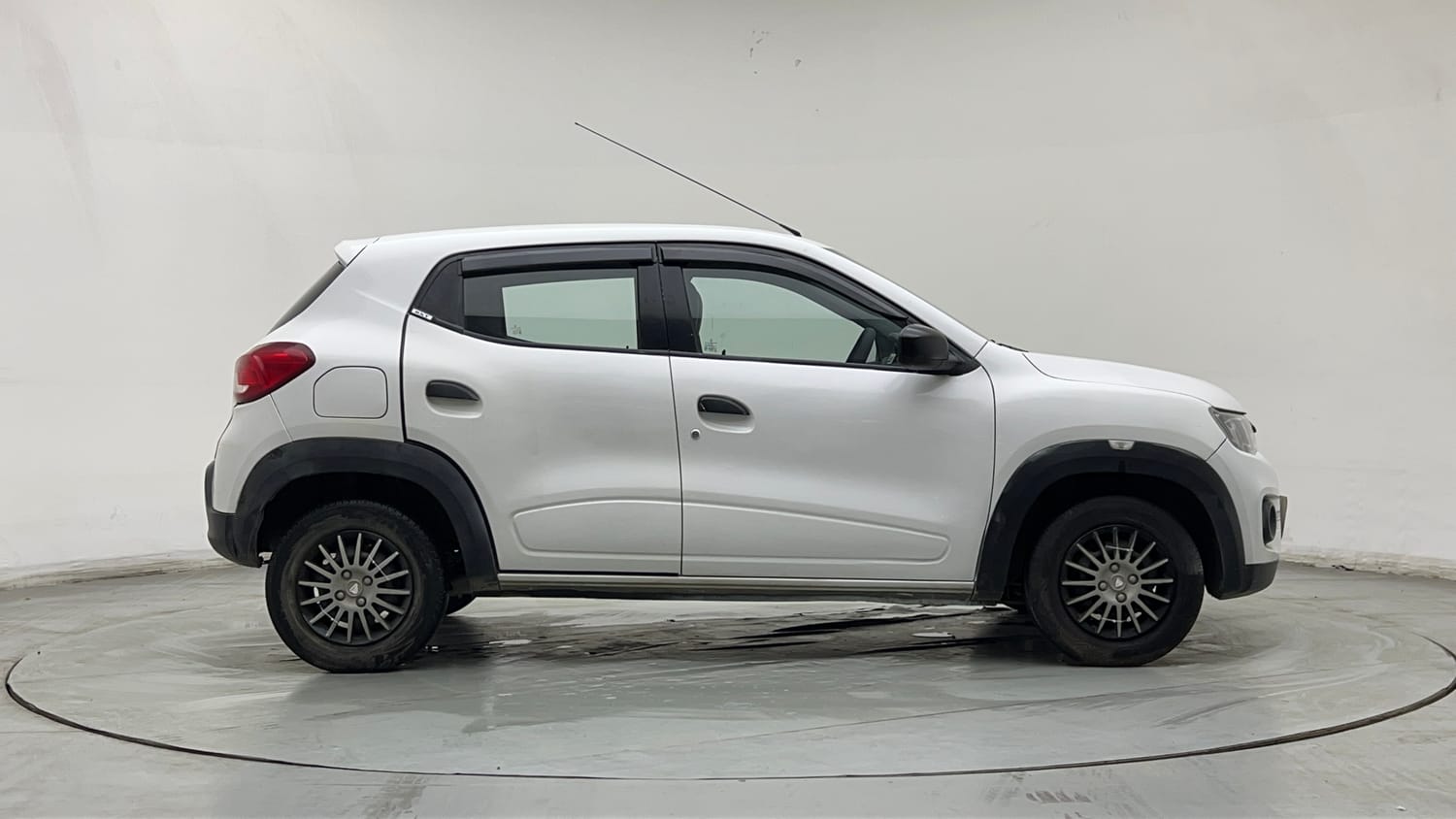 Used 2019 Renault Kwid RXT (O) 1.0 SCE Edition Petrol Manual exterior RIGHT SIDE VIEW