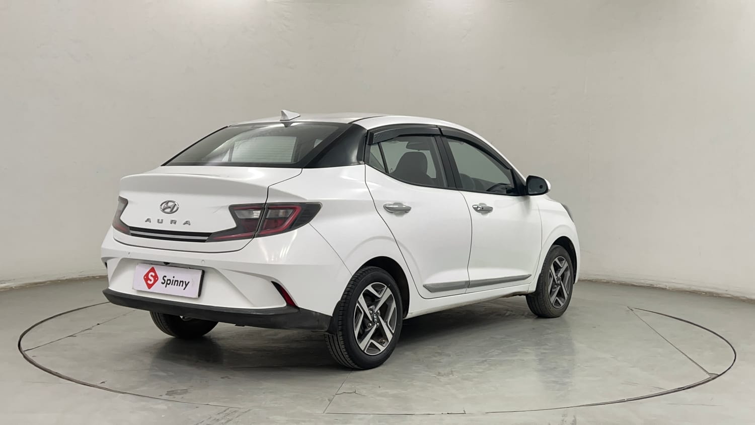Used 2022 Hyundai Aura SX 1.2 Petrol Petrol Manual exterior RIGHT REAR CORNER VIEW