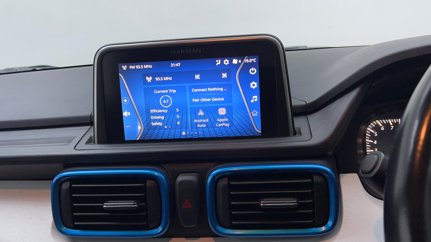 Used 2023 Tata Punch Creative AMT Petrol Automatic top_features Integrated (in-dash) music system