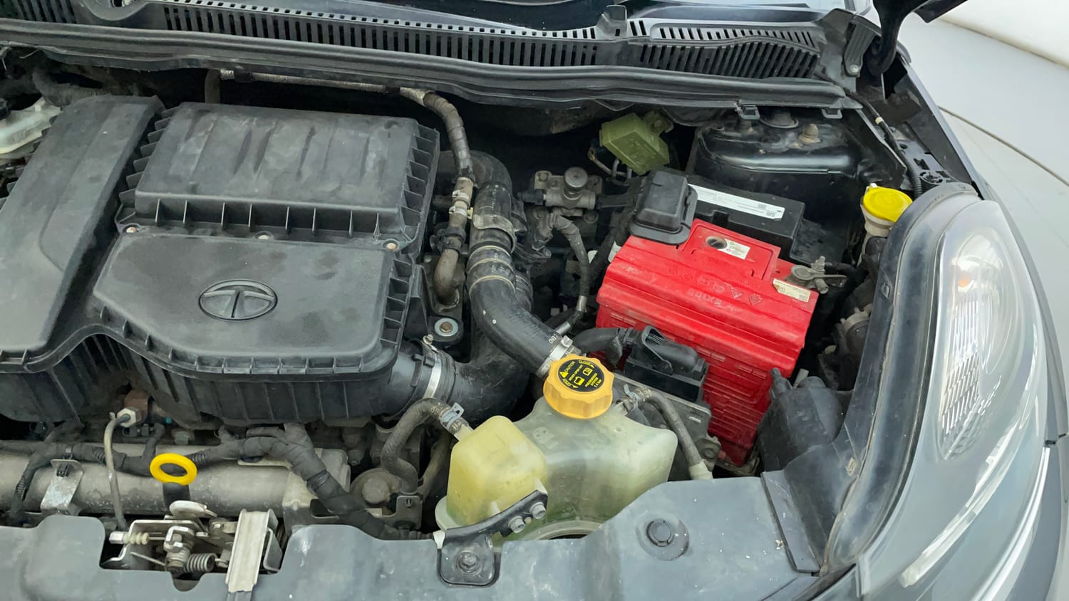 Used 2018 Tata Nexon XZ Plus Diesel Diesel Manual engine ENGINE LEFT SIDE VIEW
