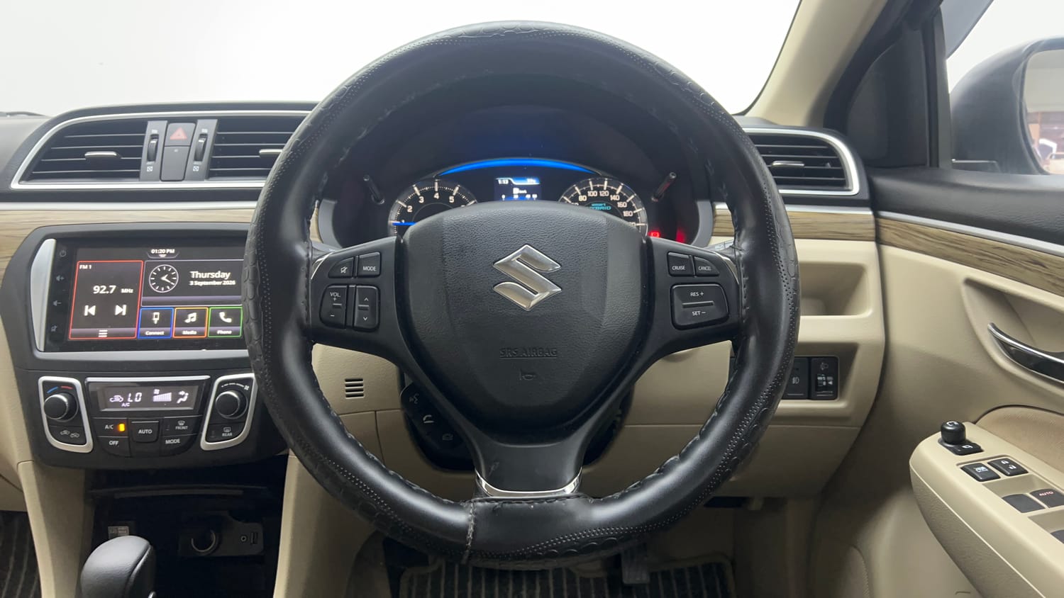 Used 2024 Maruti Suzuki Ciaz Zeta 1.5 AT Petrol Automatic interior STEERING VIEW