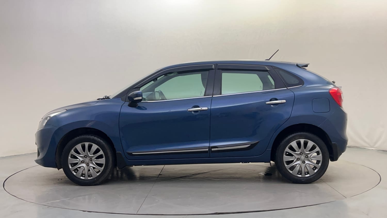 Used 2018 Maruti Suzuki Baleno Alpha 1.2 Petrol Manual exterior LEFT SIDE VIEW