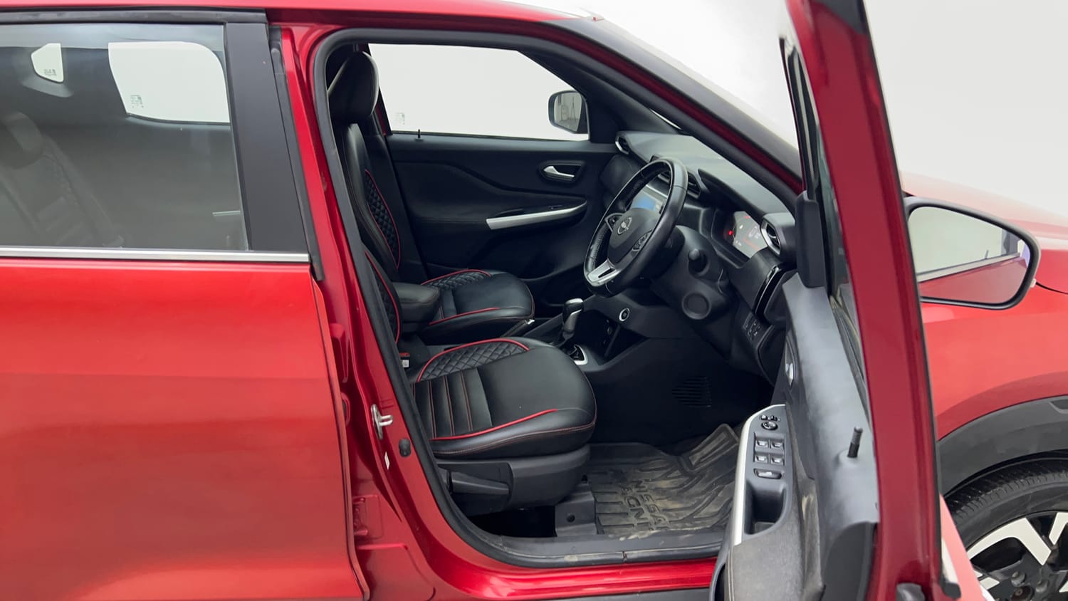 Used 2022 Nissan Magnite XV Premium Turbo CVT Petrol Automatic interior RIGHT SIDE FRONT DOOR CABIN VIEW