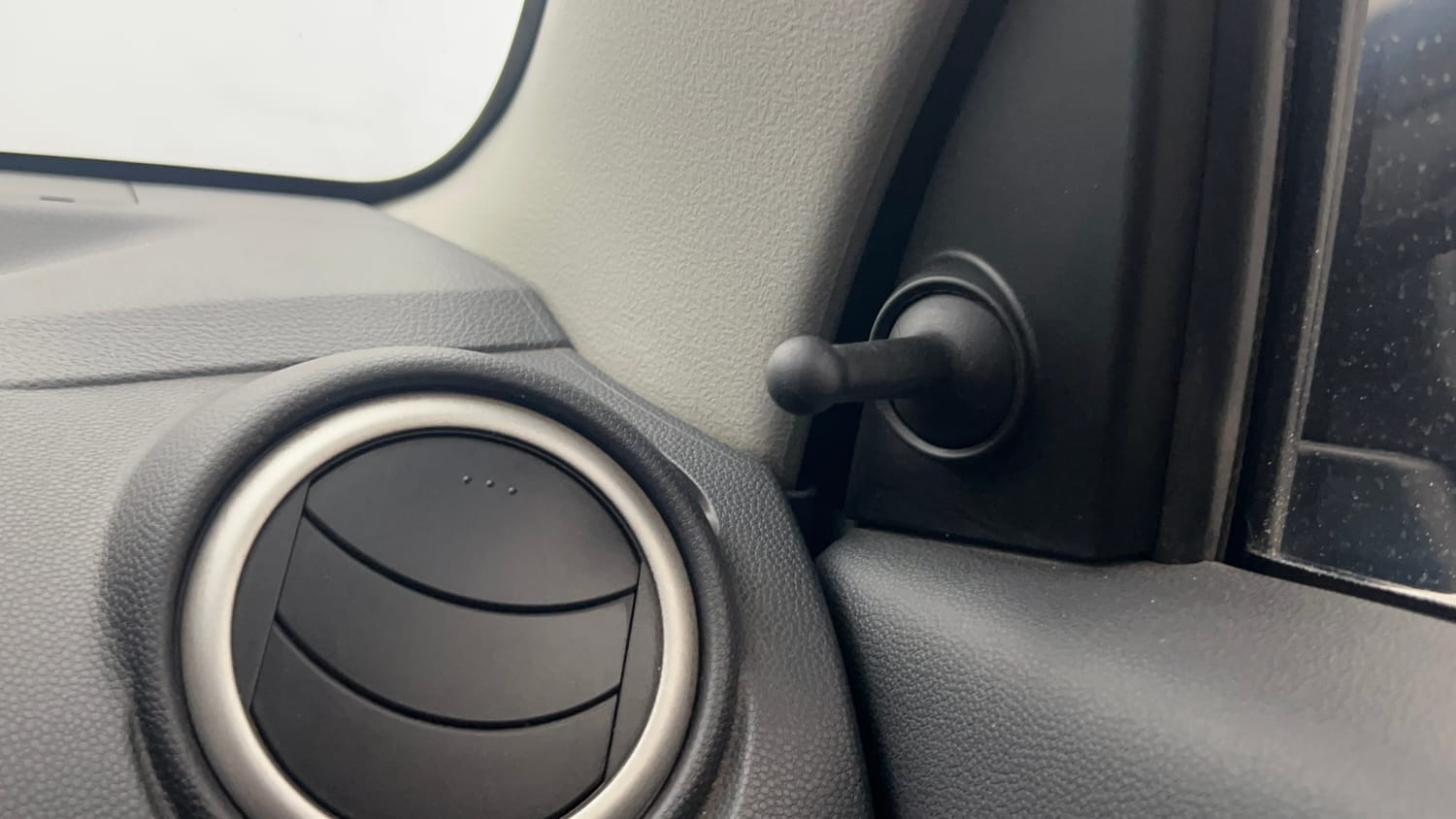Used 2018 Maruti Suzuki Alto 800 VXi Petrol Manual top_features Adjustable ORVM