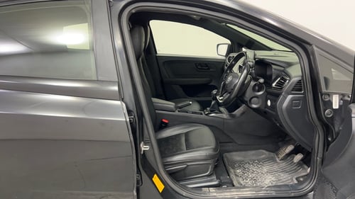 Used 2021 Tata Altroz XZ Plus i-Turbo Petrol Dark Edition Petrol Manual interior RIGHT SIDE FRONT DOOR CABIN VIEW