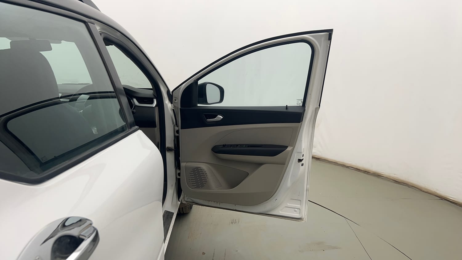 Used 2022 Renault Triber RXZ Dual Tone Petrol Manual interior RIGHT FRONT DOOR OPEN VIEW