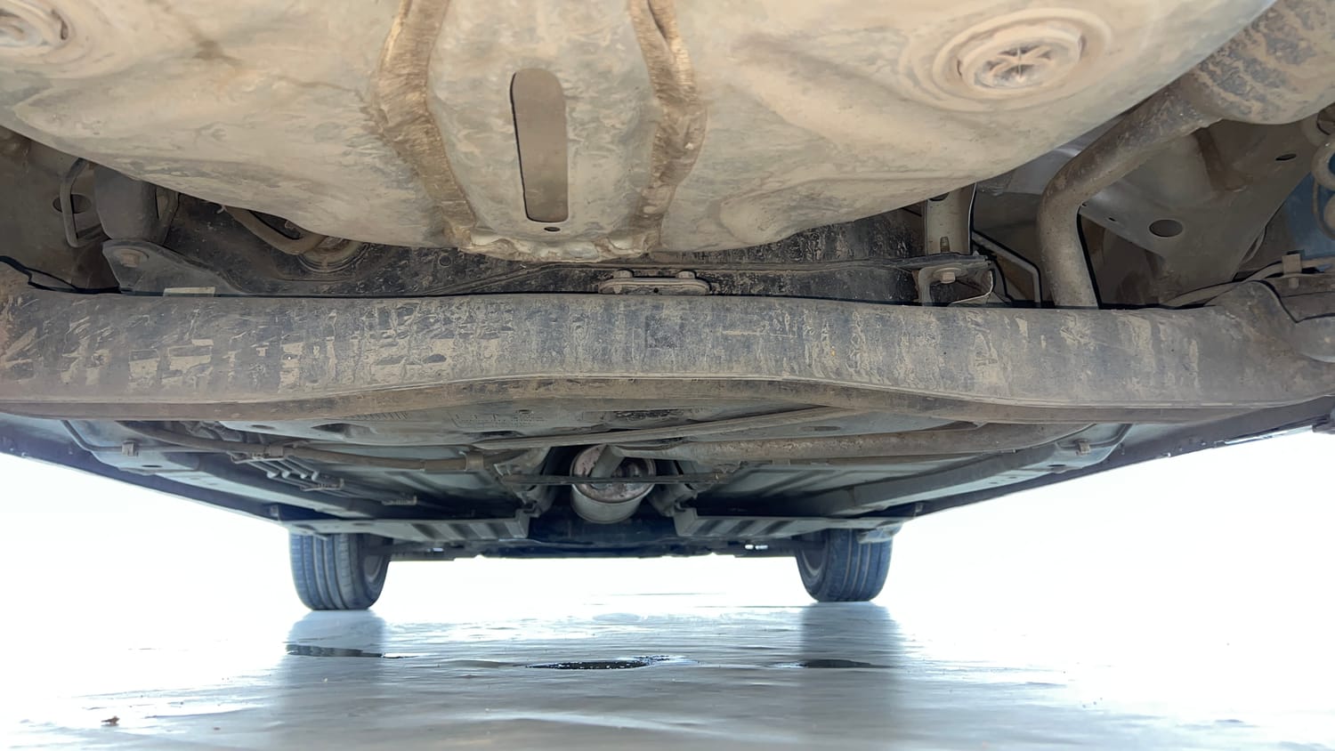 Used 2024 Toyota Glanza G AMT Petrol Automatic extra REAR UNDERBODY VIEW (TAKEN FROM REAR)
