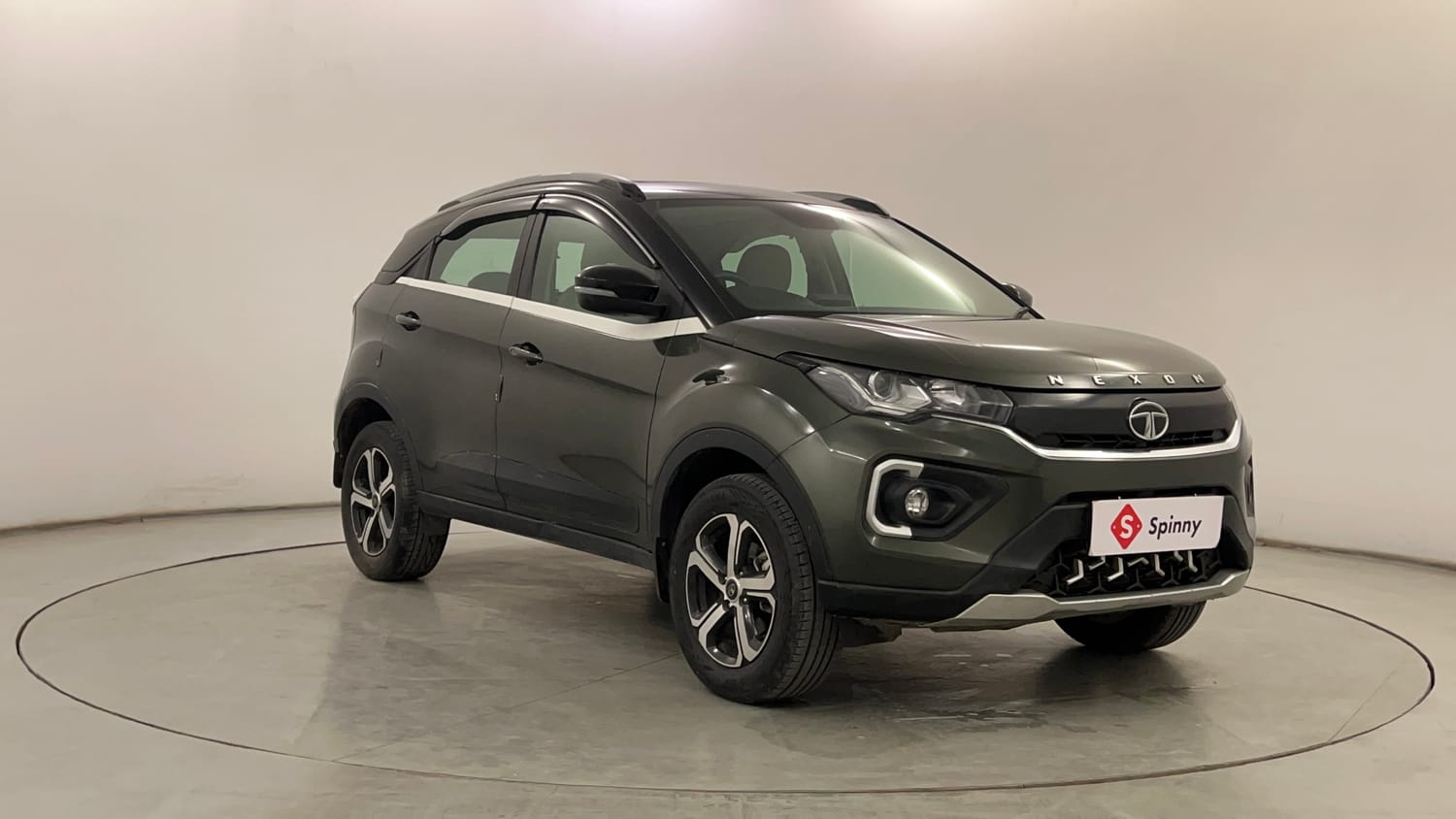 Used 2021 Tata Nexon XZ Plus (O) Petrol Manual exterior RIGHT FRONT CORNER VIEW