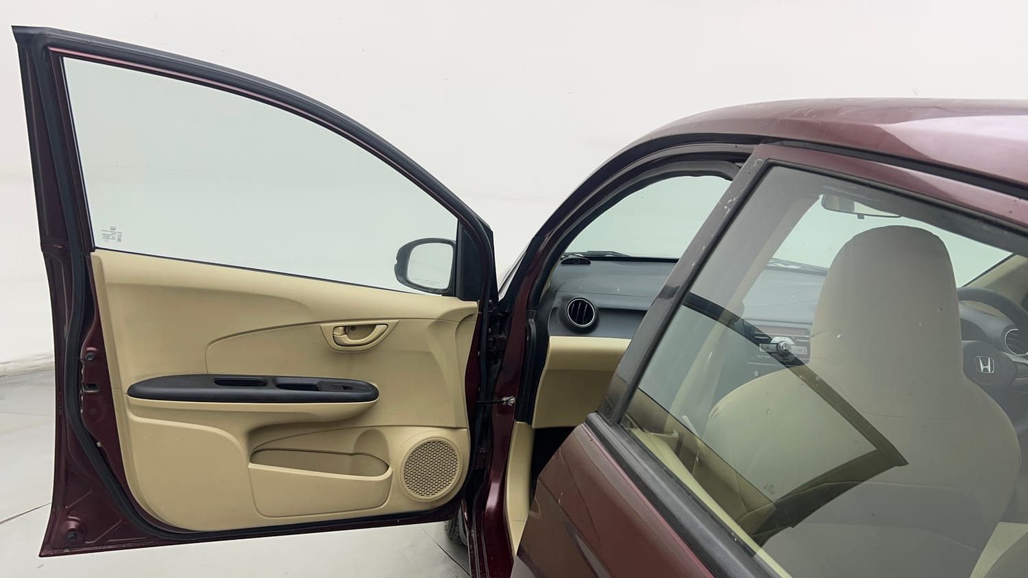 Used 2015 Honda Amaze 1.2 S i-VTEC Petrol Manual interior LEFT FRONT DOOR OPEN VIEW