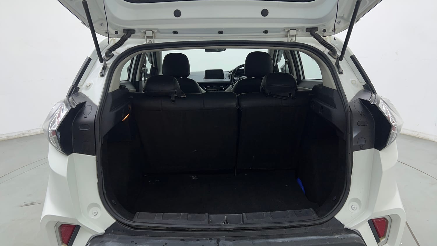 Used 2022 Tata Nexon XZ Plus (HS) Petrol Manual interior DICKY INSIDE VIEW