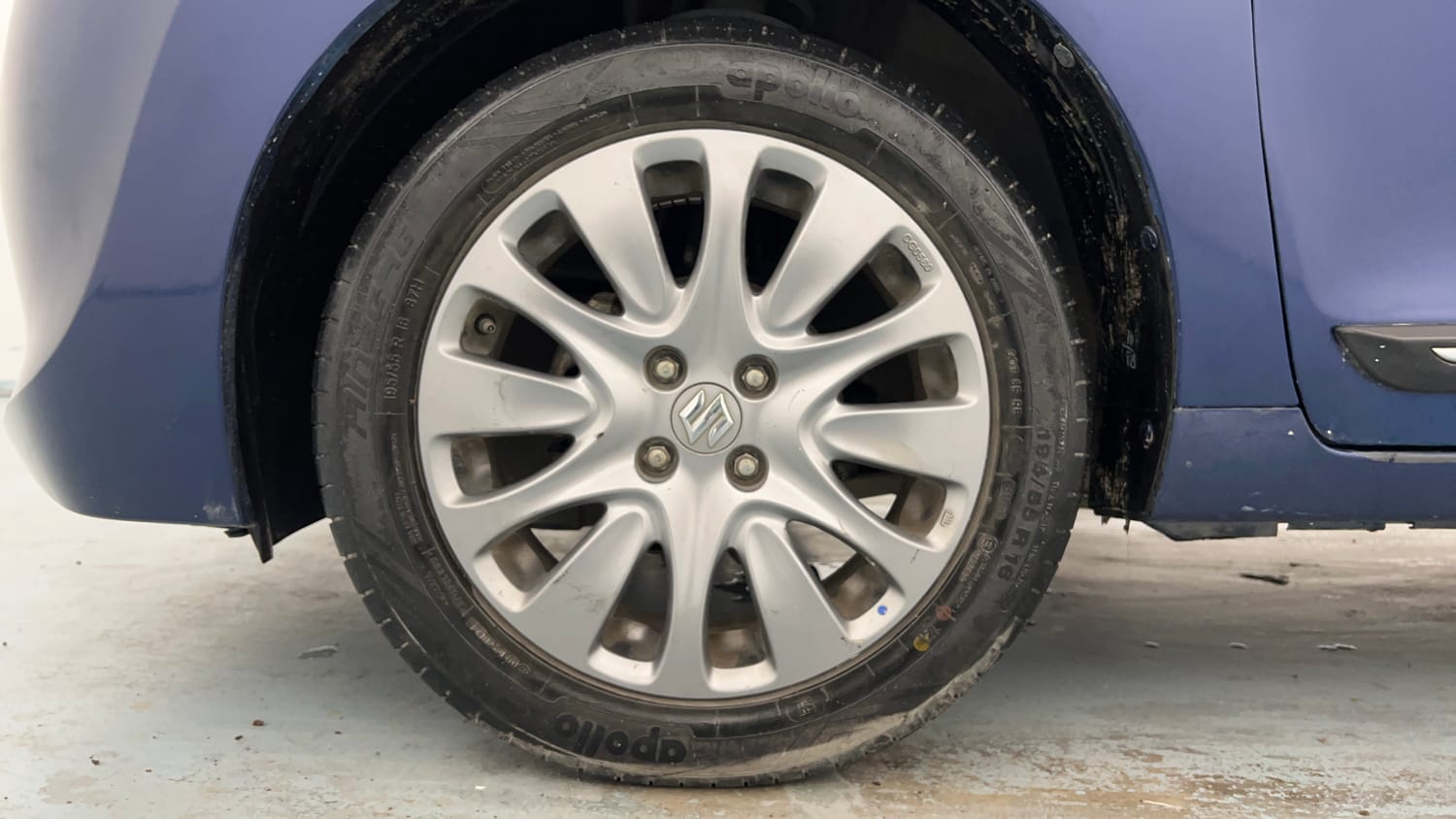 Used 2018 Maruti Suzuki Baleno Zeta 1.2 AT Petrol Automatic tyres LEFT FRONT TYRE RIM VIEW
