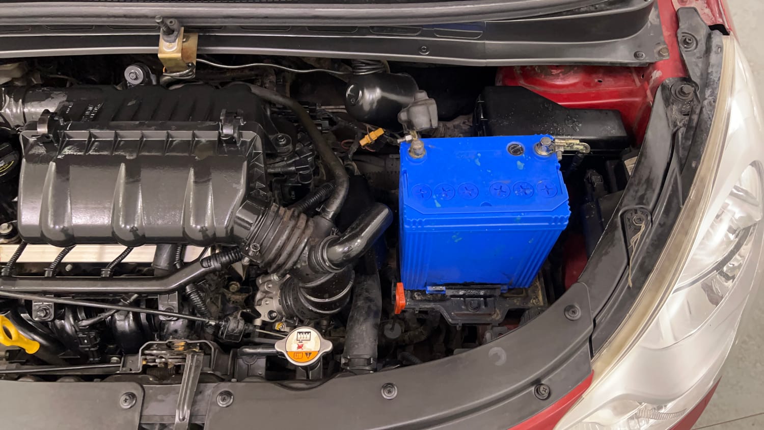 Used 2013 Hyundai i10 Sportz 1.2 AT Kappa2 Petrol Automatic engine ENGINE LEFT SIDE VIEW