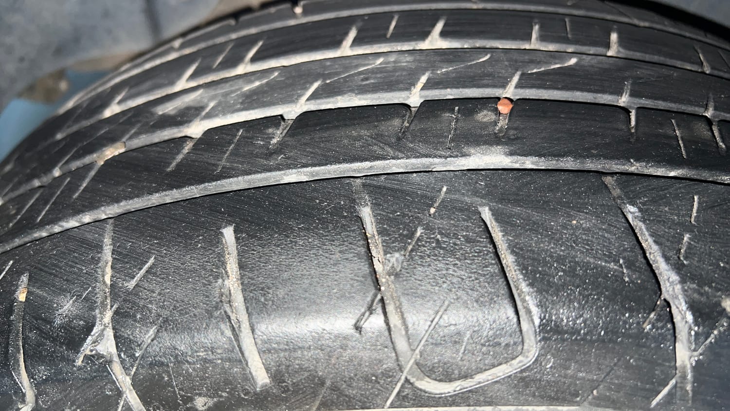 Used 2022 Kia Seltos HTX Plus 1.5 Diesel Diesel Manual tyres RIGHT REAR TYRE TREAD VIEW