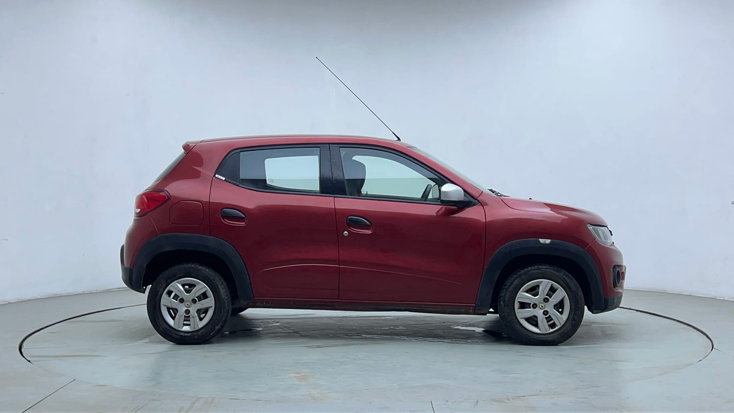 Used 2017 Renault Kwid 1.0 RXT AMT Opt Petrol Automatic exterior RIGHT SIDE VIEW