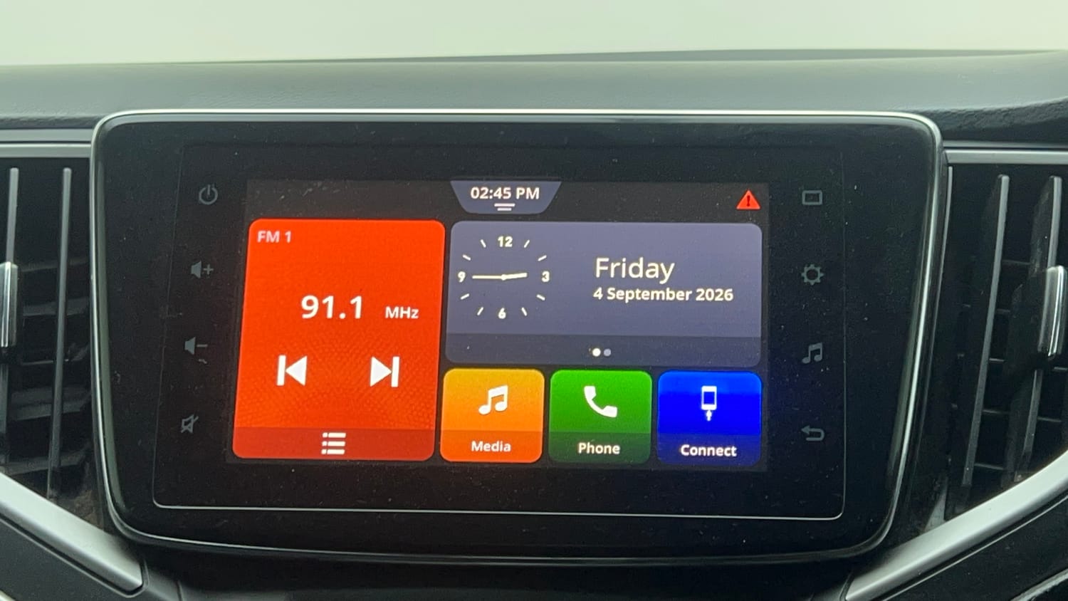 Used 2019 Maruti Suzuki Baleno Alpha Petrol Manual top_features Touch screen infotainment system