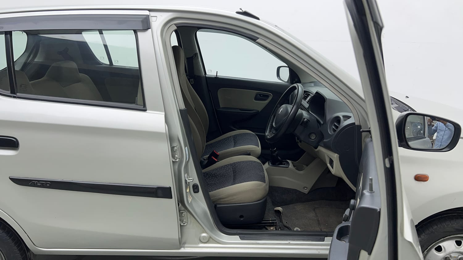 Used 2016 Maruti Suzuki Alto K10 LXi Petrol Manual interior RIGHT SIDE FRONT DOOR CABIN VIEW