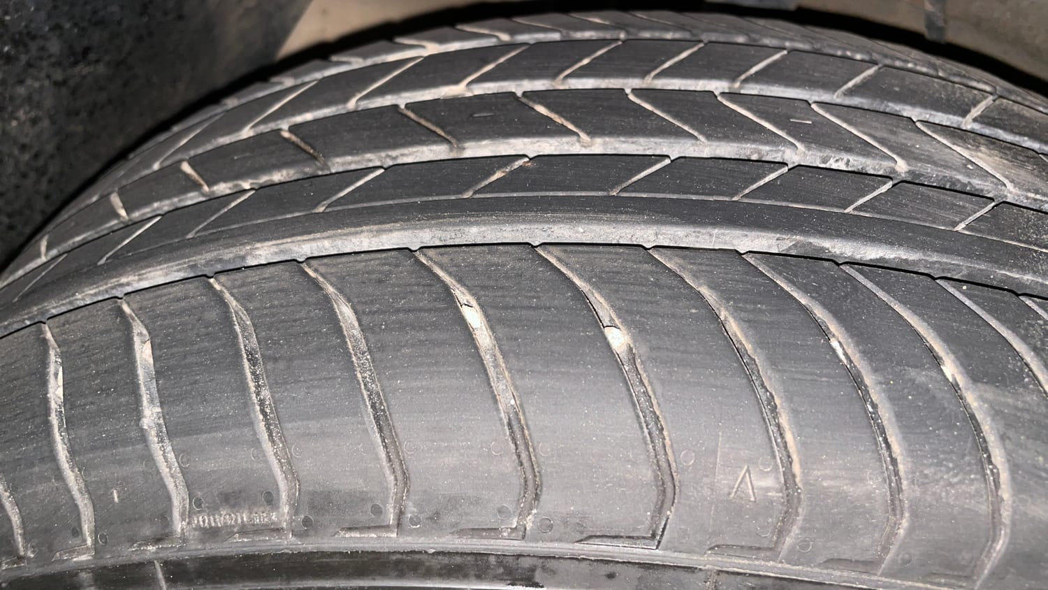 Used 2025 Tata Nexon Creative Plus (S) 1.2 6AMT Dark Edition Petrol Automatic tyres RIGHT REAR TYRE TREAD VIEW