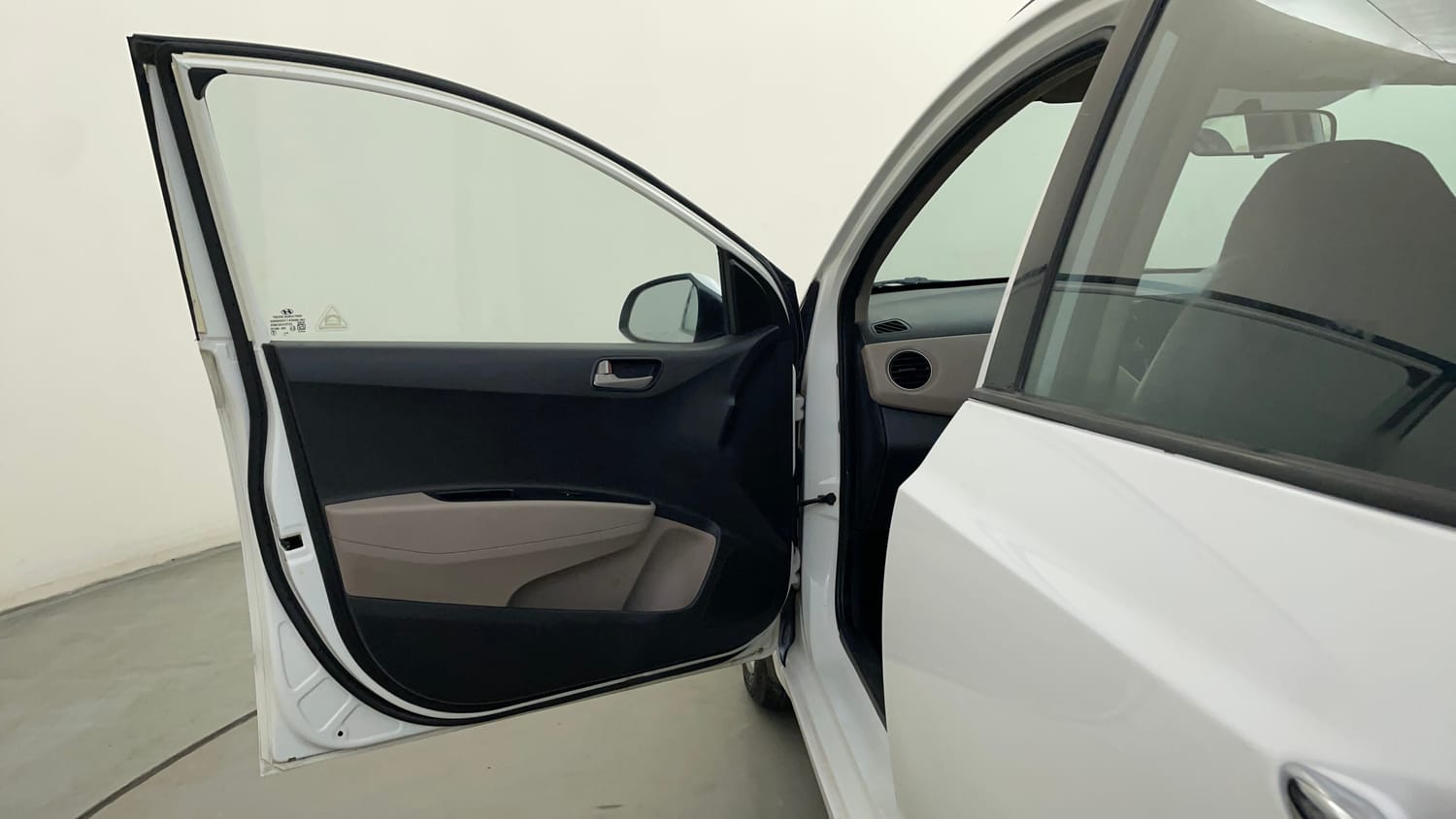 Used 2014 Hyundai Grand i10 Sportz 1.2 Kappa VTVT Petrol Manual interior LEFT FRONT DOOR OPEN VIEW