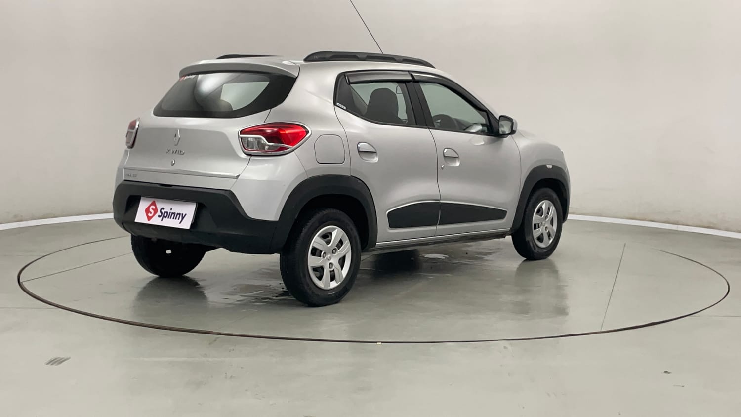 Used 2016 Renault Kwid RXT Petrol Manual exterior RIGHT REAR CORNER VIEW