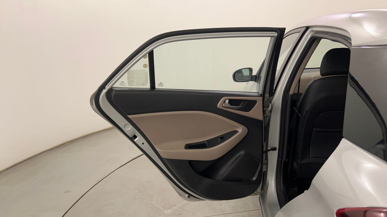 Used 2017 Hyundai Elite i20 Sportz 1.2 Petrol Manual interior LEFT REAR DOOR OPEN VIEW