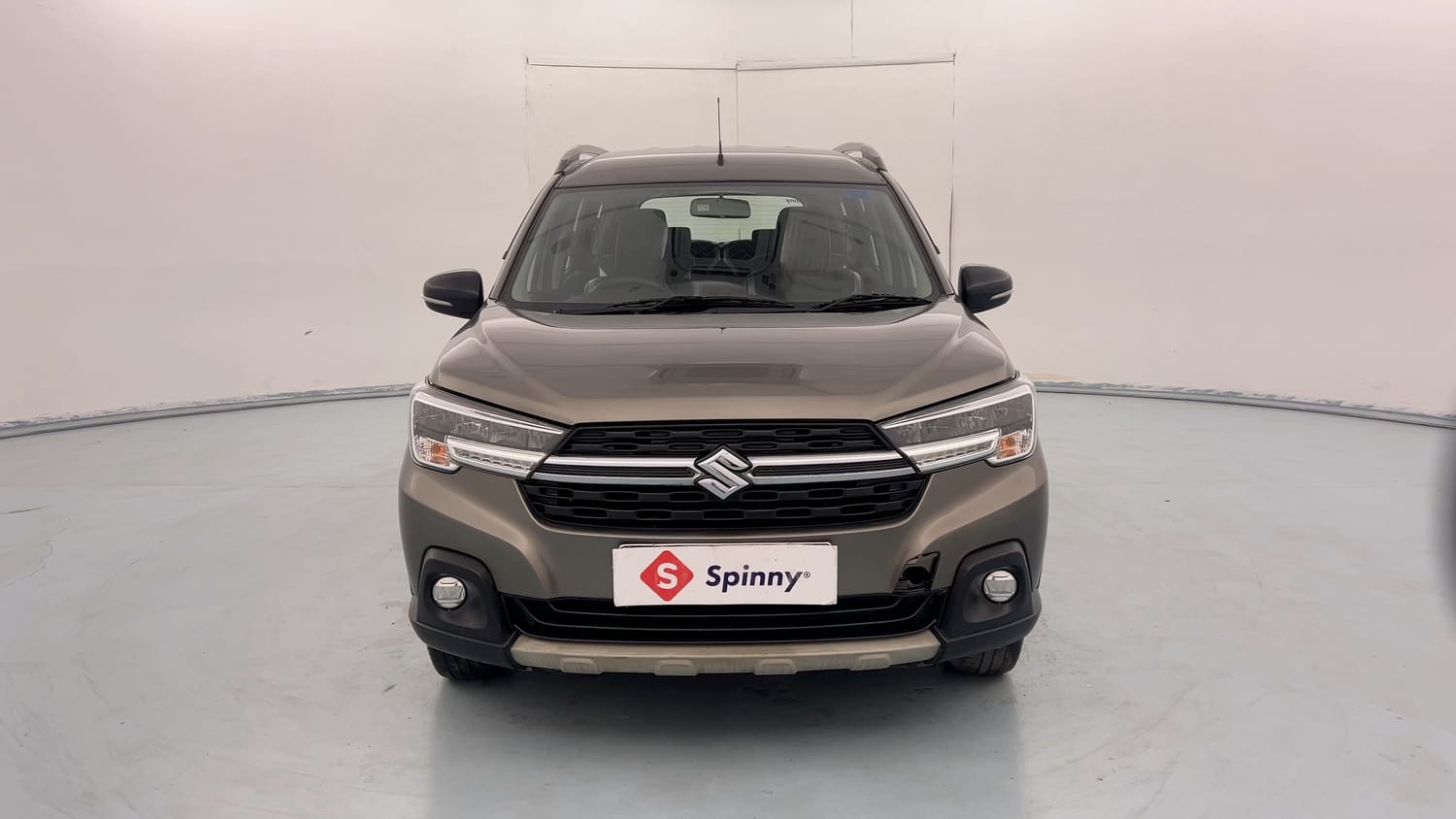 Used 2022 Maruti Suzuki XL6 Zeta AT Petrol Petrol Automatic exterior FRONT VIEW