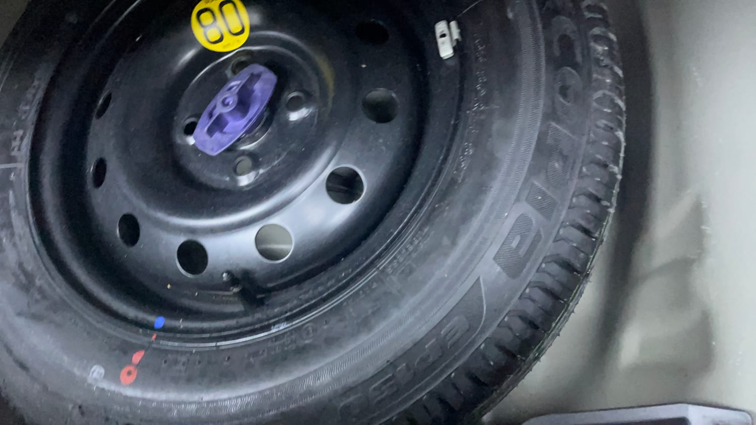 Used 2020 Maruti Suzuki Swift ZXi AMT Petrol Automatic tyres SPARE TYRE VIEW