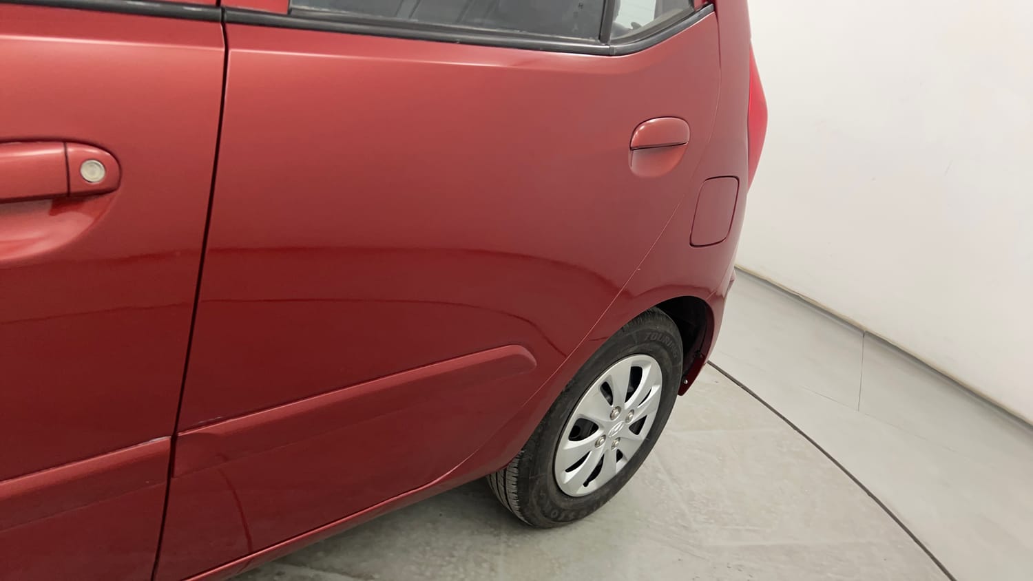 Used 2013 Hyundai i10 Sportz 1.2 AT Kappa2 Petrol Automatic dents MINOR SCRATCH