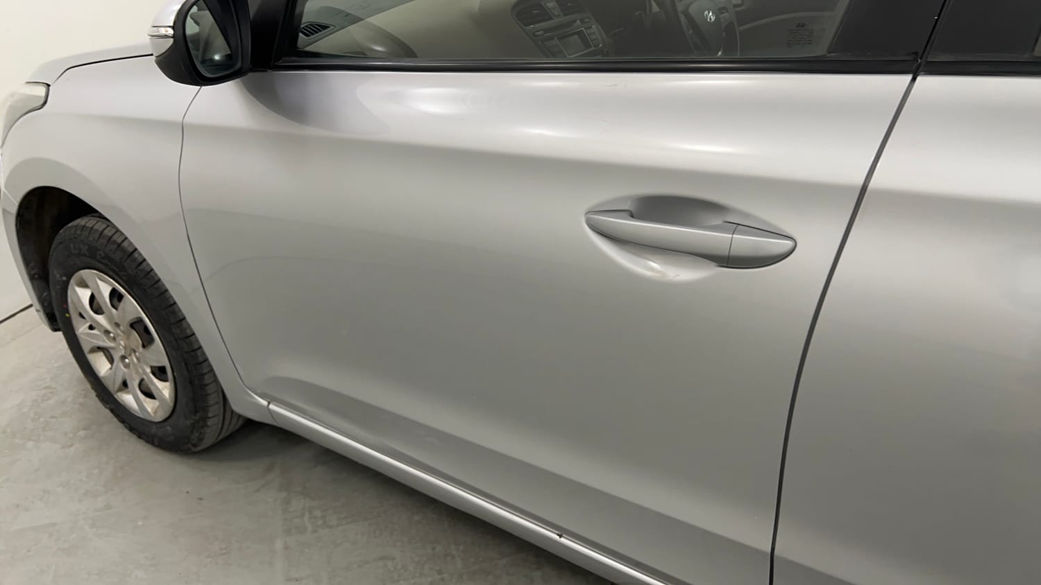 Used 2017 Hyundai Elite i20 Sportz 1.2 Petrol Manual dents MINOR DENT