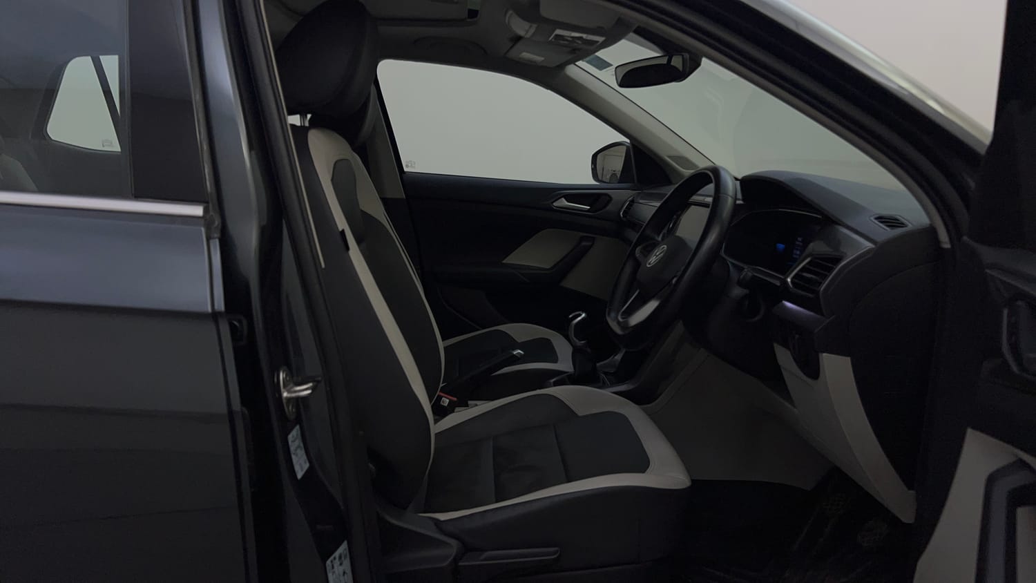 Used 2022 Volkswagen Taigun Topline 1.0 TSI MT Petrol Manual interior RIGHT SIDE FRONT DOOR CABIN VIEW