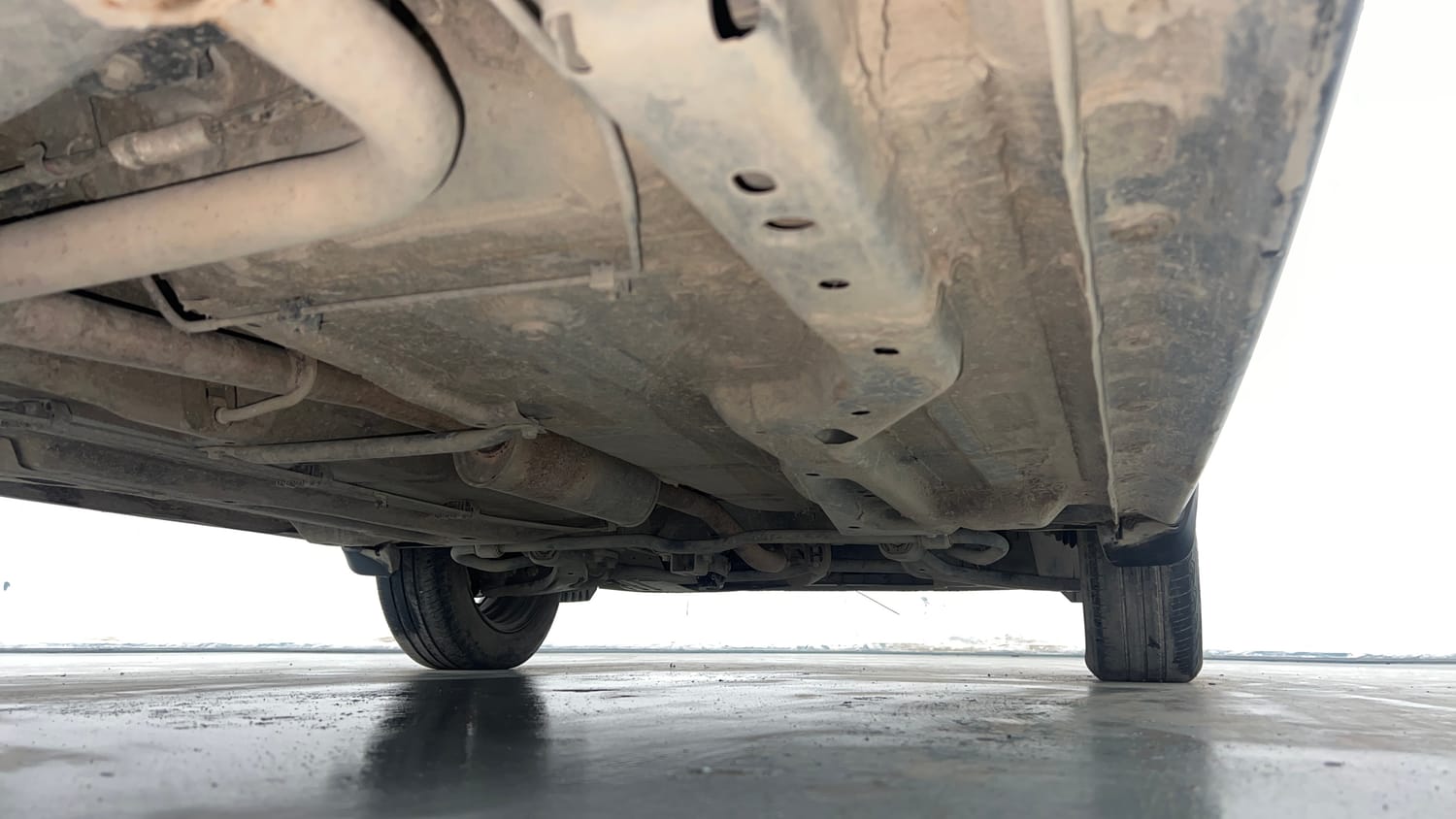 Used 2022 Tata Tigor XZ Plus CNG Cng Manual extra REAR RIGHT UNDERBODY VIEW